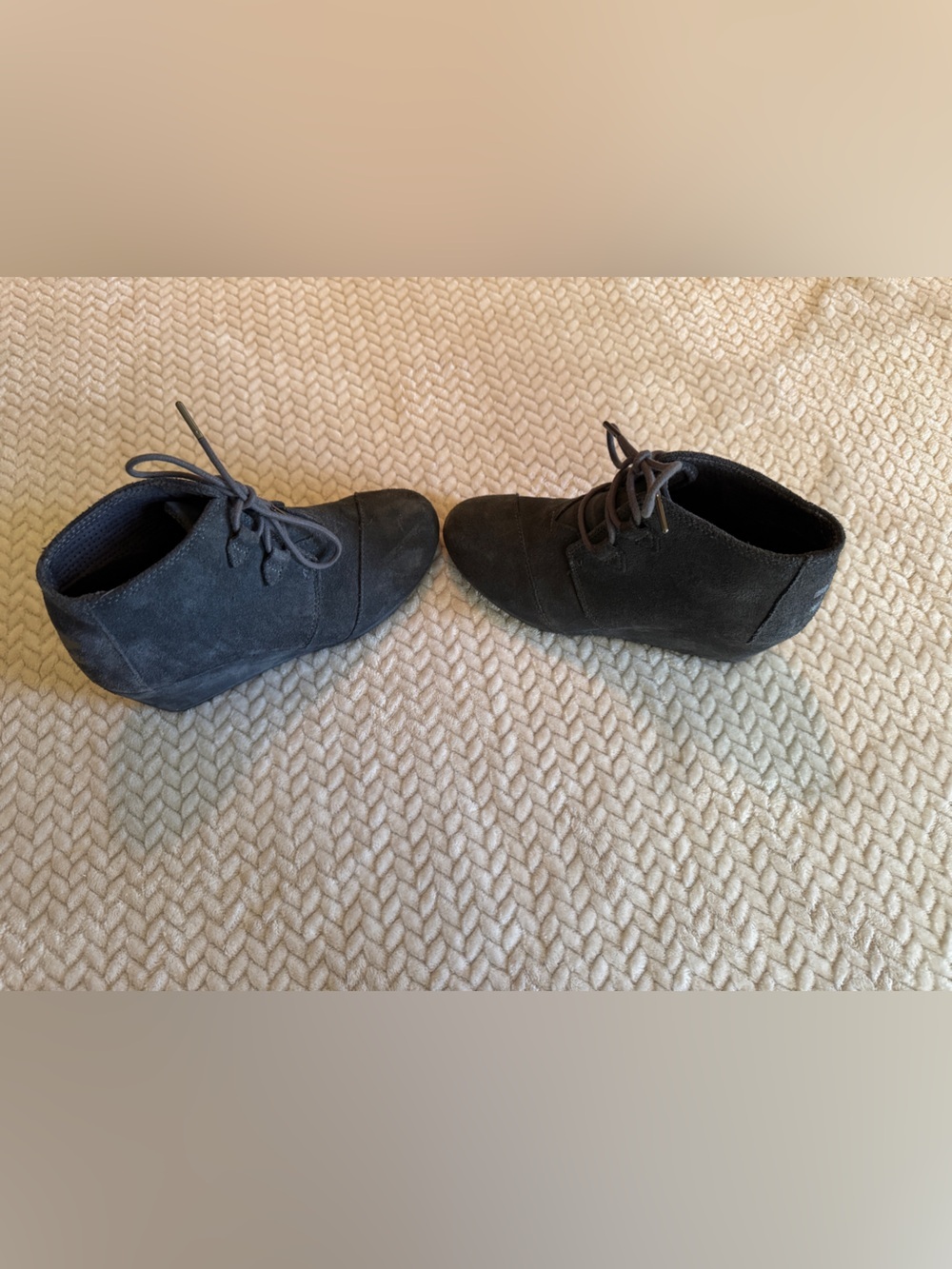 TOMS Desert‎ Wedge Grey Suede Lace Up Ankle Booties Womens 8 - Picture 3 of 10